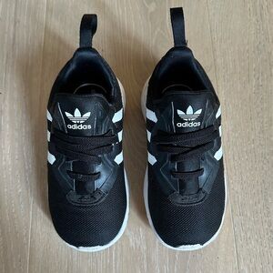 Adidas toddler tennis shoes